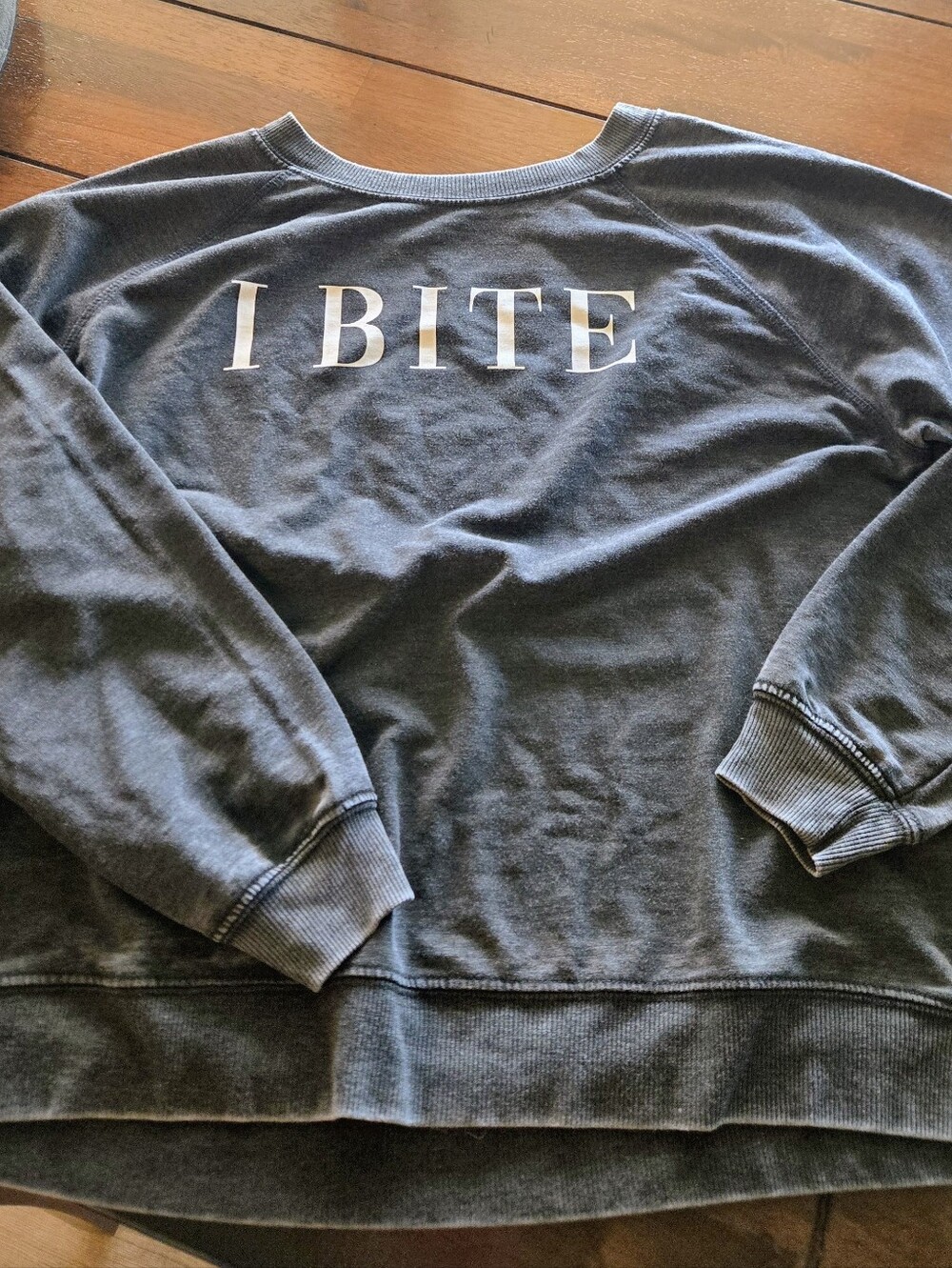 Teegrams "I BITE" Graphic Oversized Sweatshirt